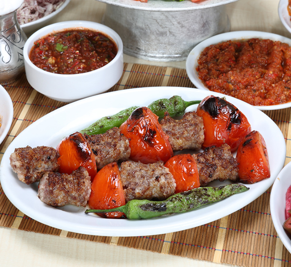 DOMATESLİ KEBAP